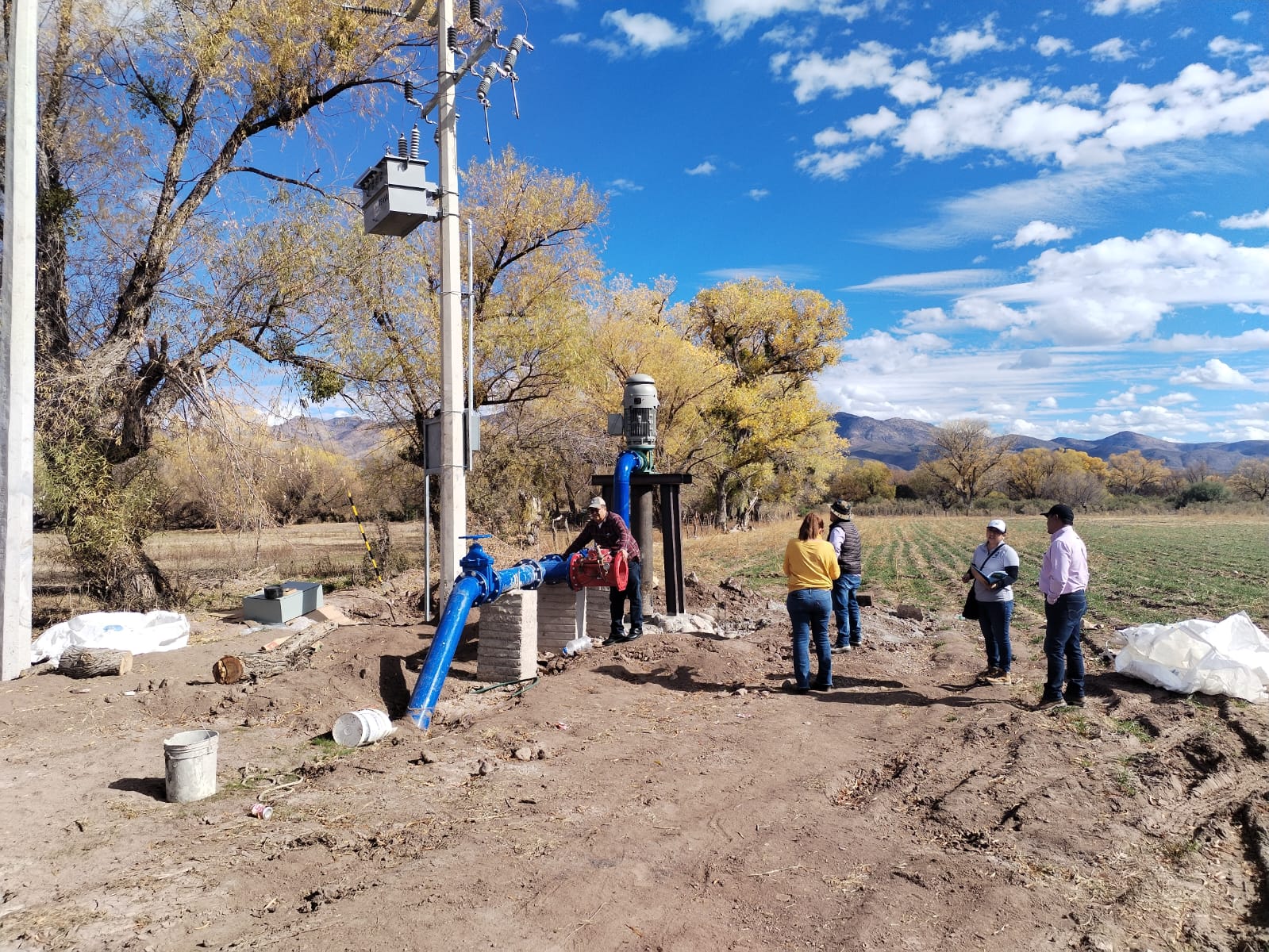 Entregan obra hidroagrícola en Bacerac